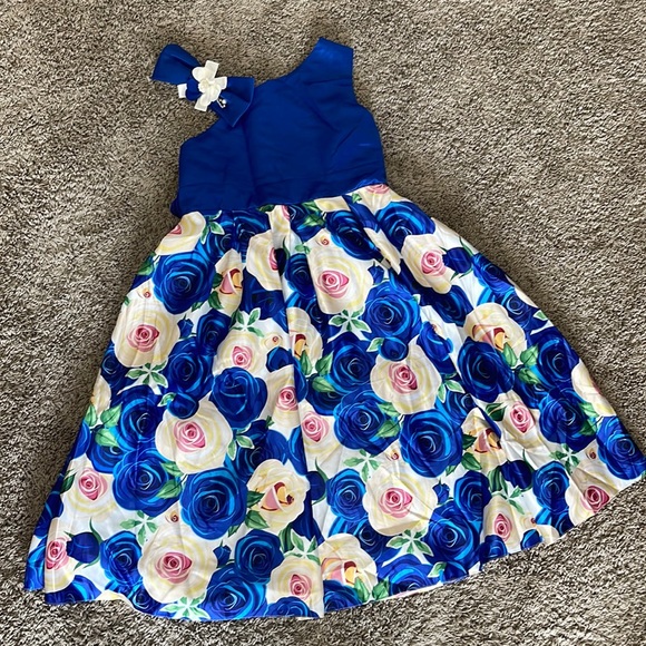 Other - Girls blue flowers dress